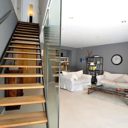 Blue Villa *